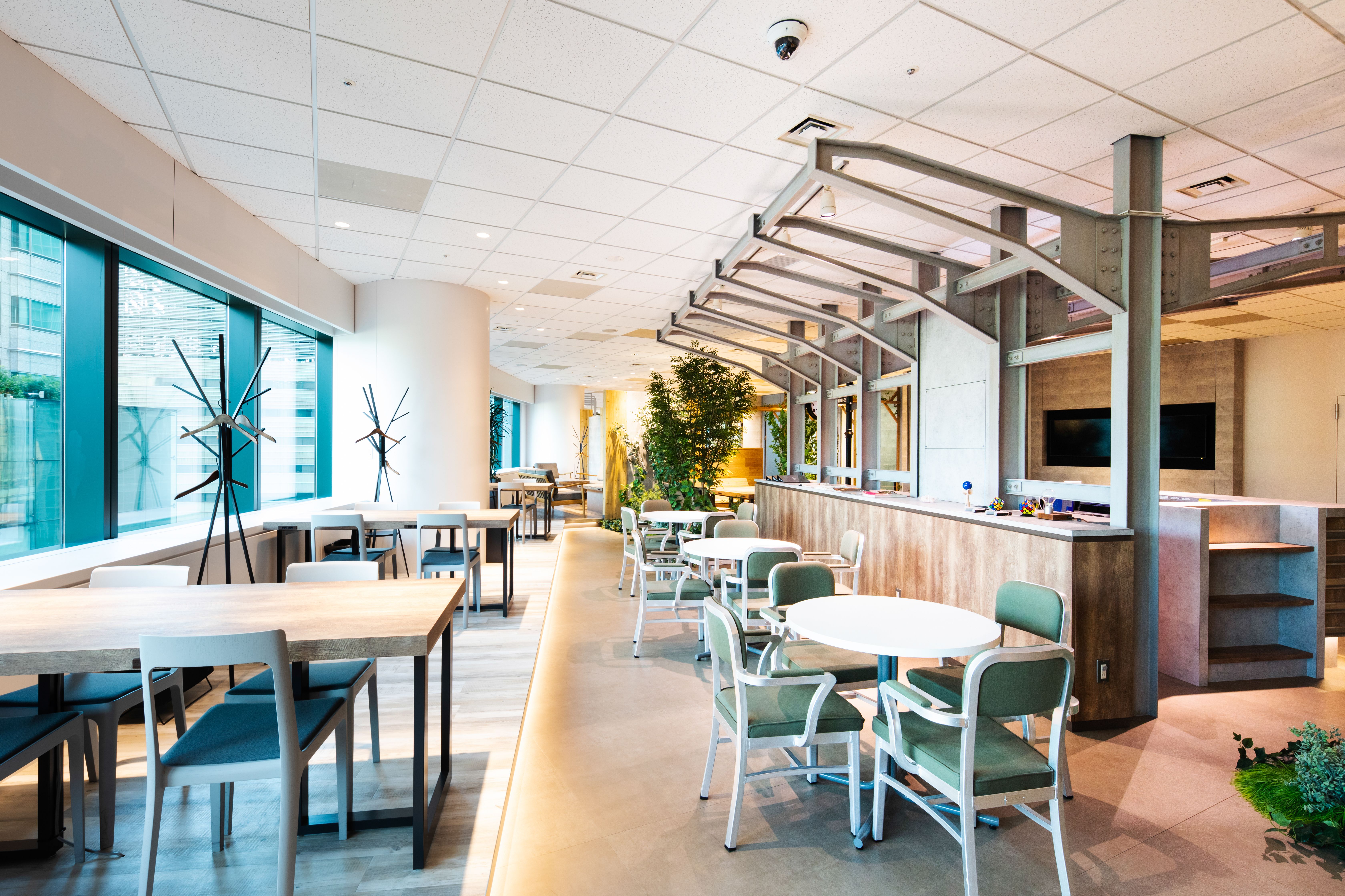 事業スケールを見据え、本社を汐留シティセンターへ移転